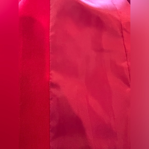 TALBOTS Stretchy  Red❤️Vest, Wood Look Buttons & Linee in Red - Picture 4 of 6